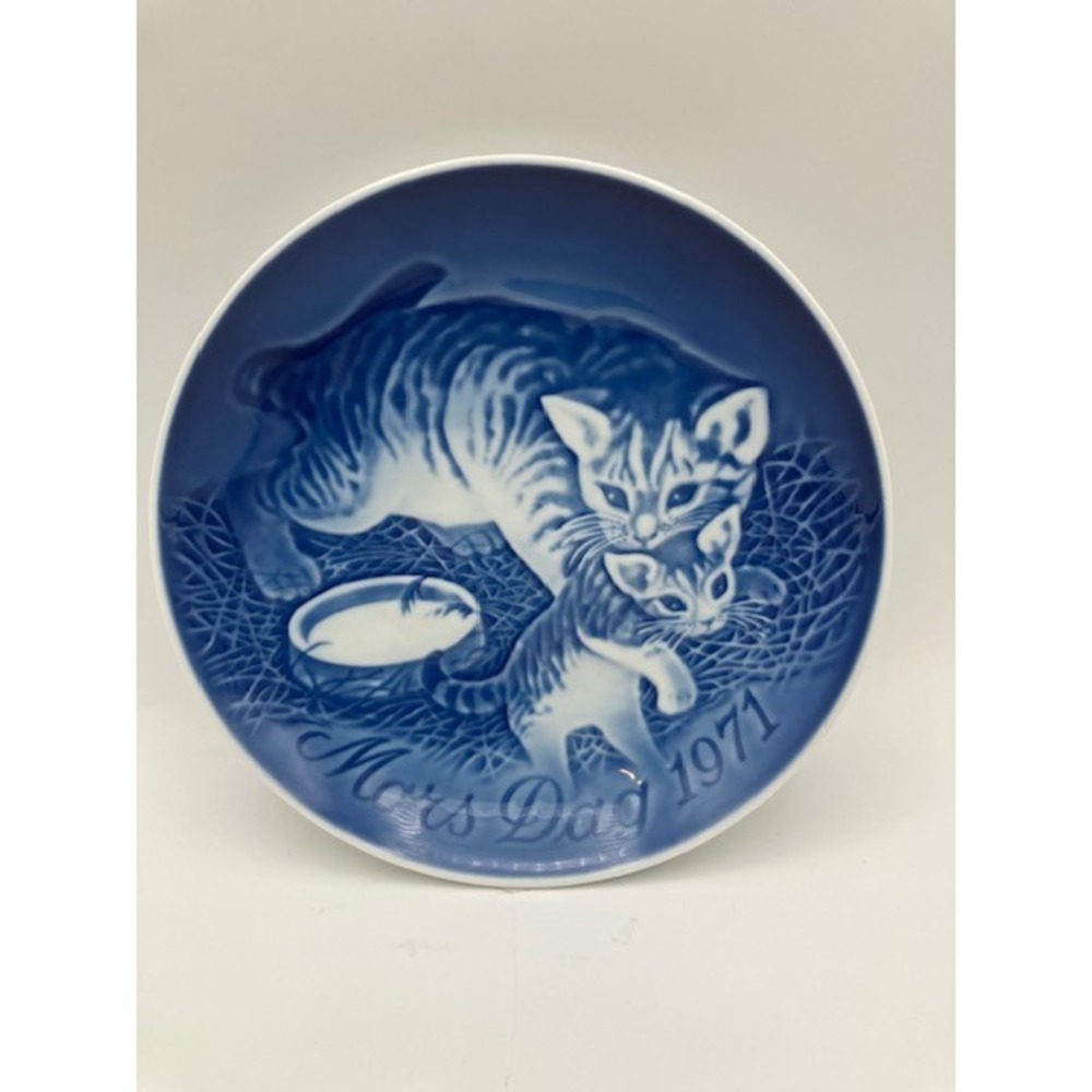 VTG‎  Copenhagen Porcelain B&S Mothers Day Plate 1971 Cobalt Blue Cat & Kitten